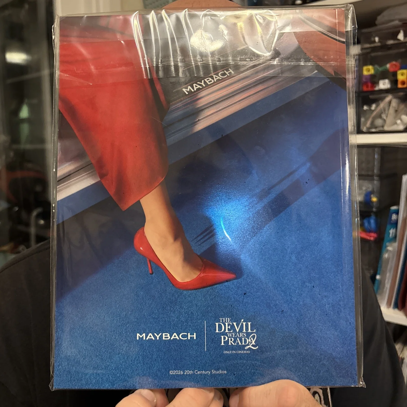 Rare Devil Wears Prada 2 Runway Magazine Sealed UK (USA Exclusive), изображение 2