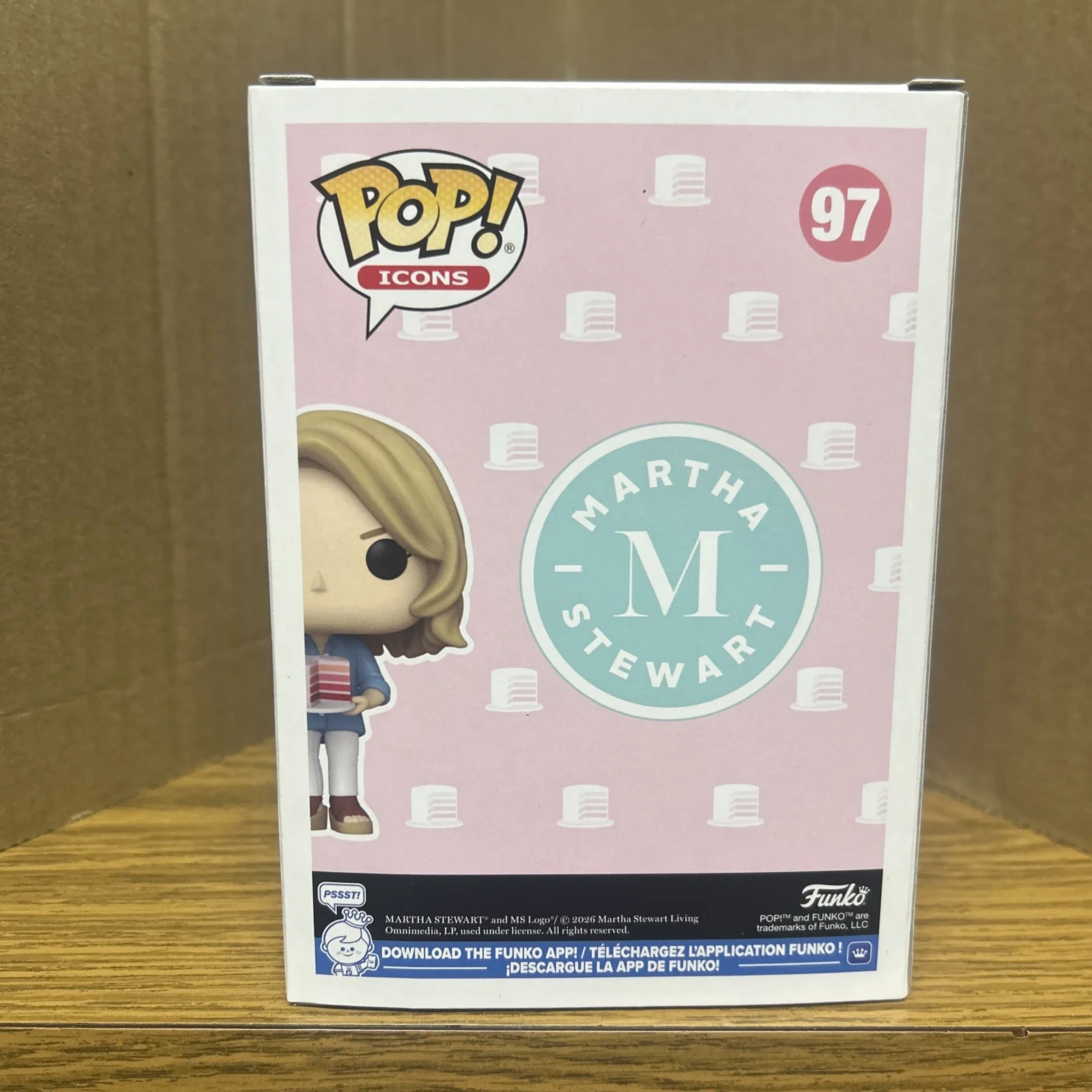 Martha Stewart — Martha Stewart Signed Funko Figure 97 Authentic Autograph Beckett, image 3