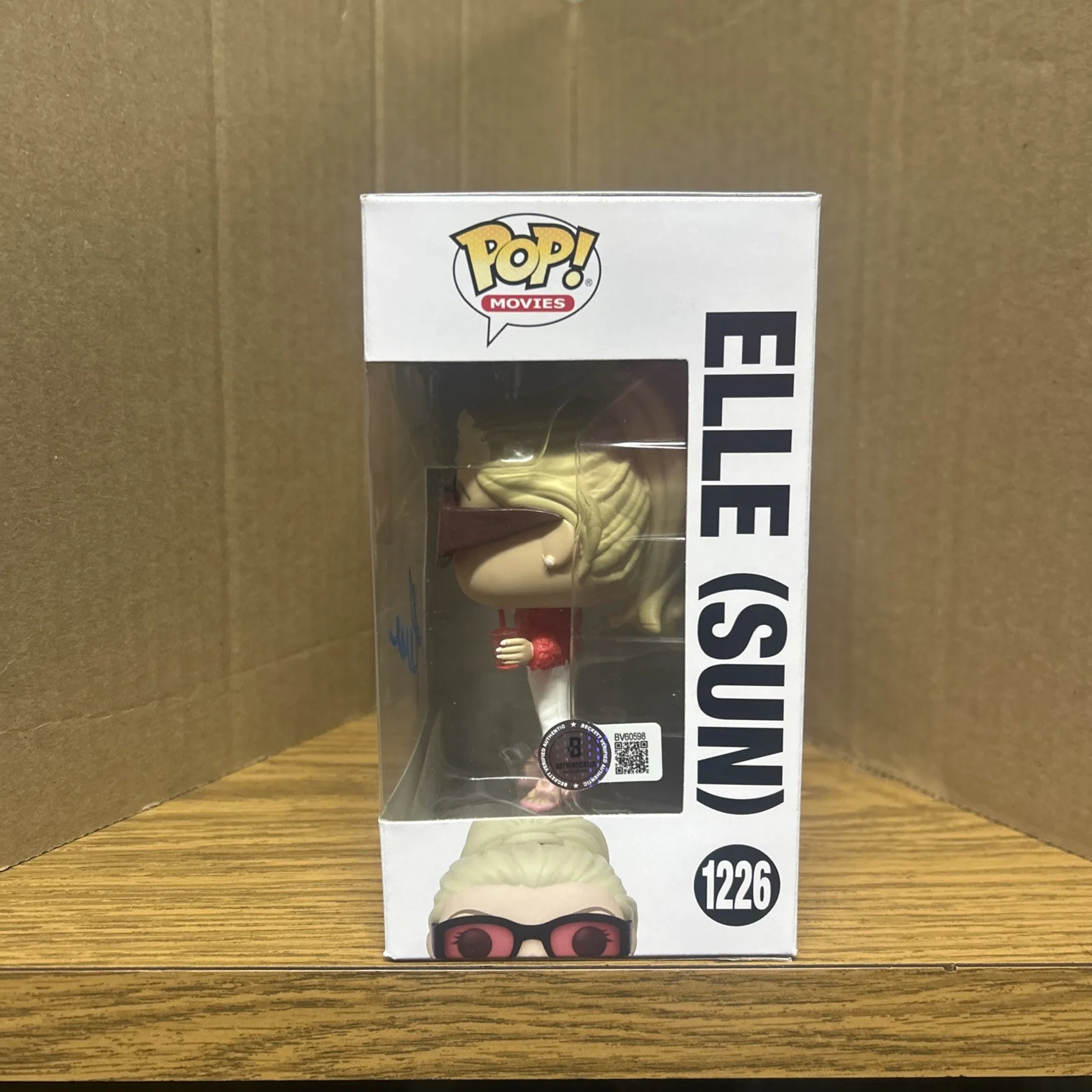 Reese Witherspoon — Reese Witherspoon Signed Autograph Legally Blonde Funko Pop 1226 Beckett BAS, image 2