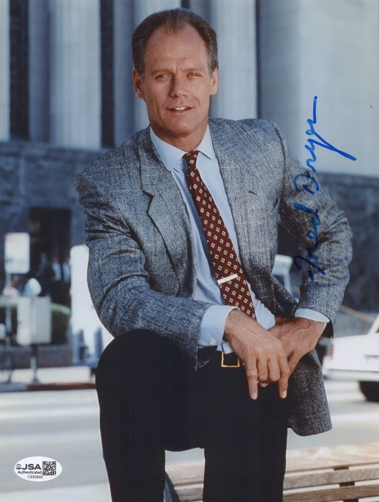 Fred Dryer — FRED DRYER Hand Signed HUNTER 8x10 Photo RICK Authentic Autograph JSA COA CERT