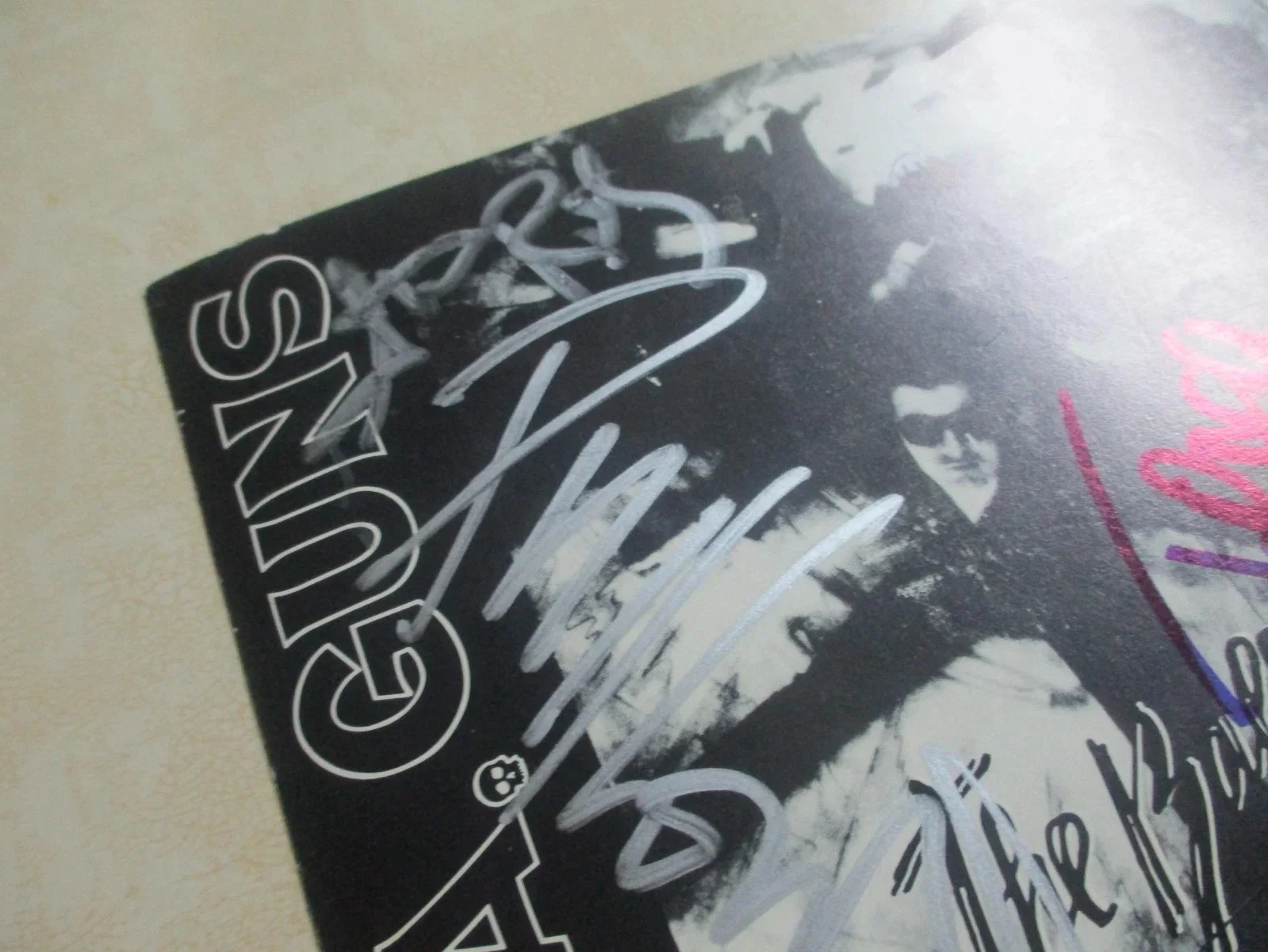 LA GUNS authentic signed/autographed promo postcard TRACII GUNS PHIL LEWIS + 1, изображение 4