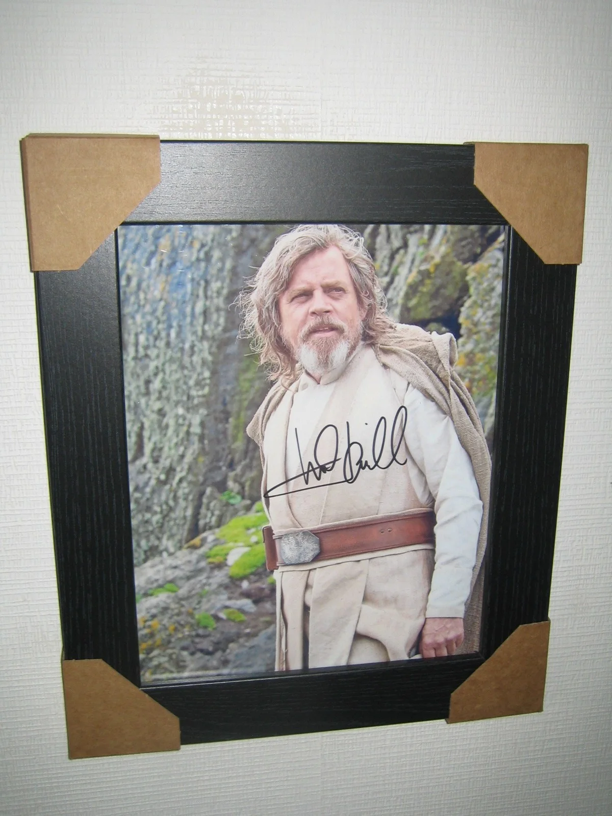 Mark Hamill Signed Photo 8x10 inches Framed with CoA, image 3
