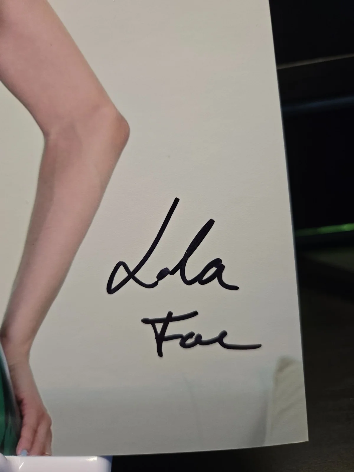 Lola Fae — Lola Fae Signed 8x10 Photo, изображение 2