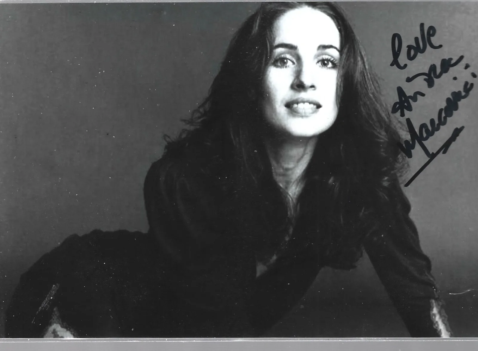 ANDREA MARCOVICCI — ANDREA MARCOVICCI Hand Signed Autograph 4X6 Photo = ACTRESS - THE FRONT