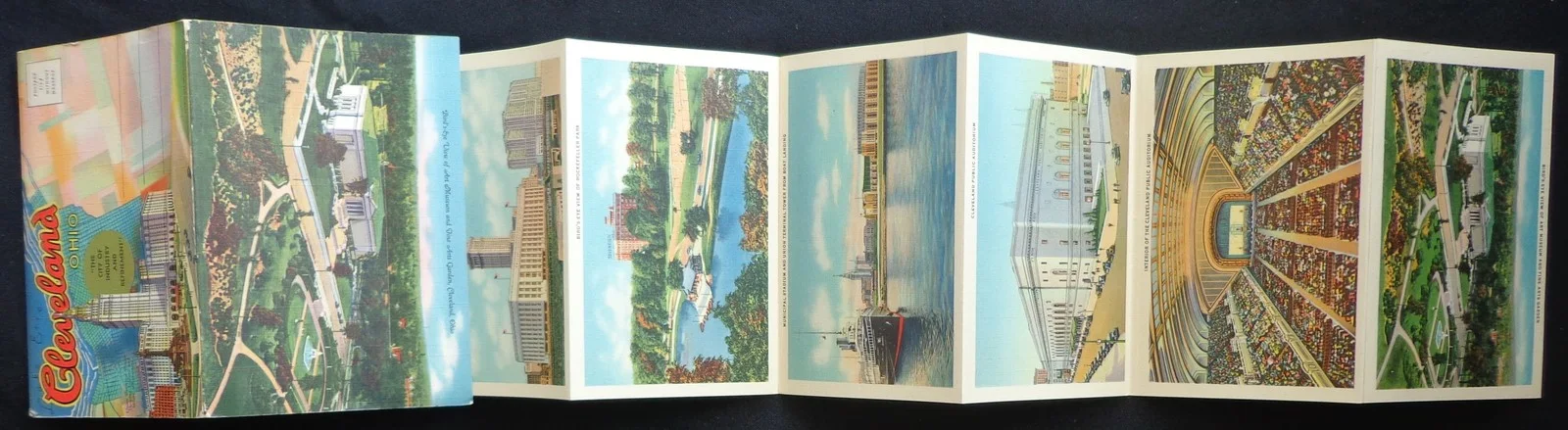 Vintage 1945 Greetings From Cleveland Ohio Postcard Foldout Souvenir Photos, изображение 4