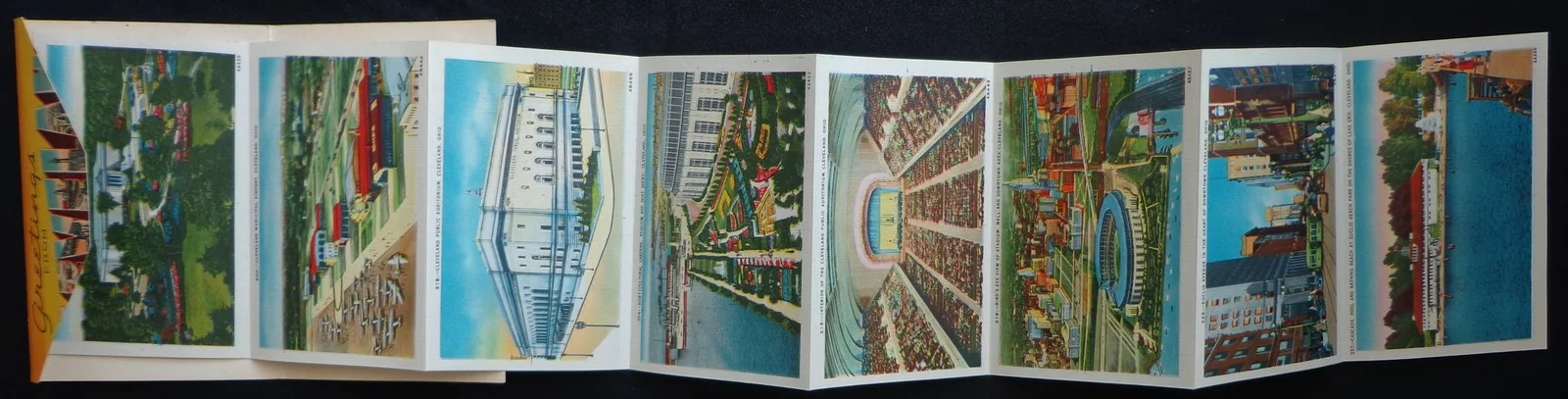 Vintage 1945 Greetings From Cleveland Ohio Postcard Foldout Souvenir Photos, изображение 3