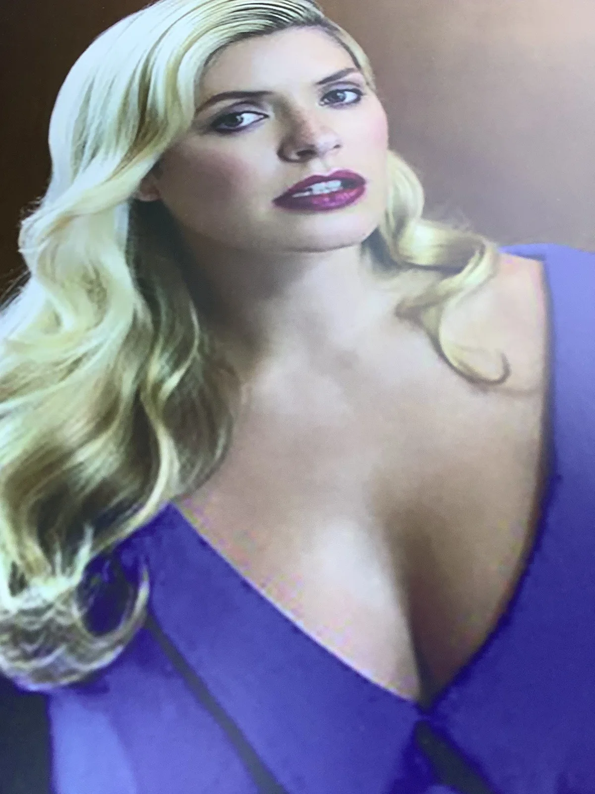 2023 Holly Willoughby Calendar almost mint regretfully a little nick bottom edge, image 5