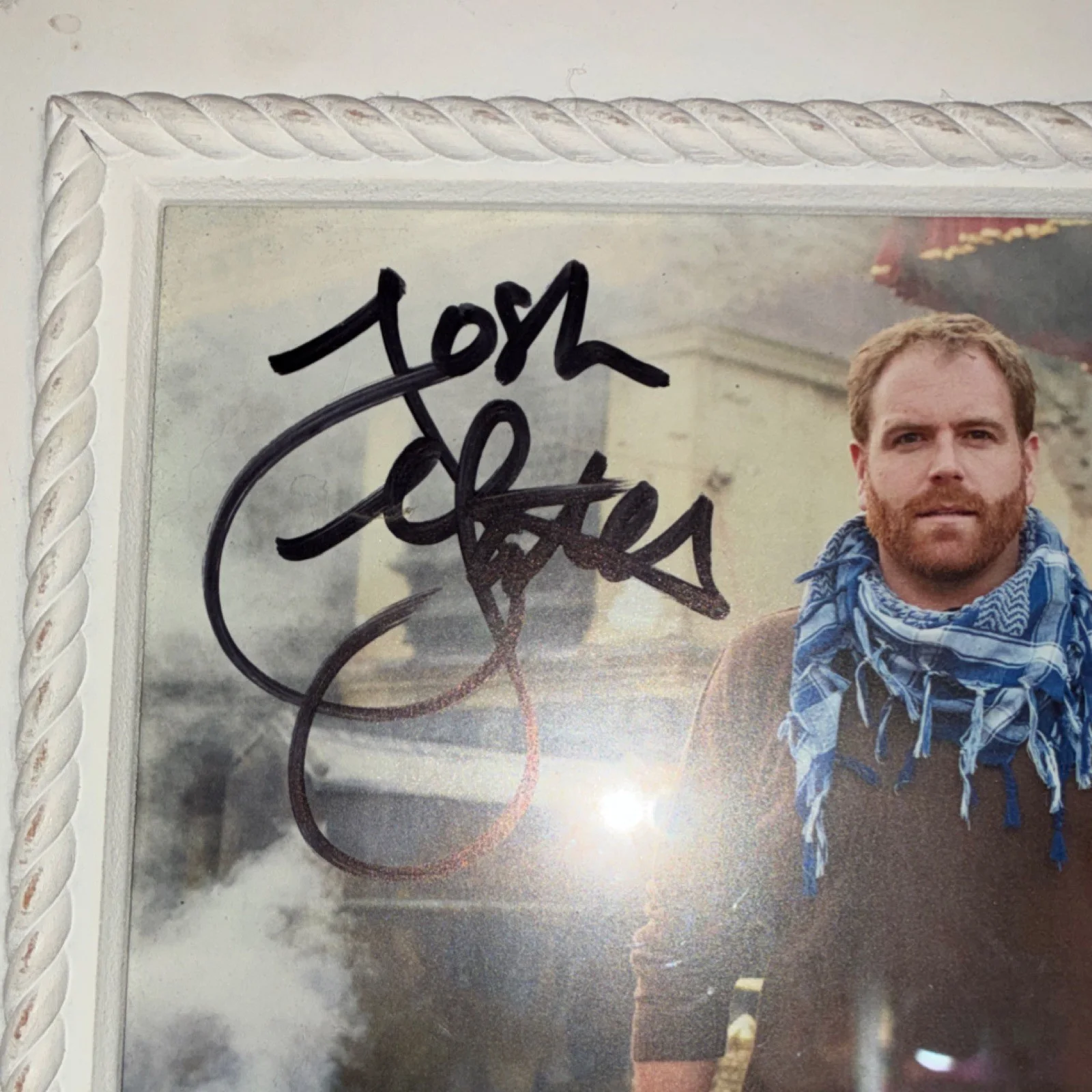 Josh Gates — Josh Gates Signed Destination Truth Framed Photo "Kathmandu, Nepal" -2025 tour, image 3
