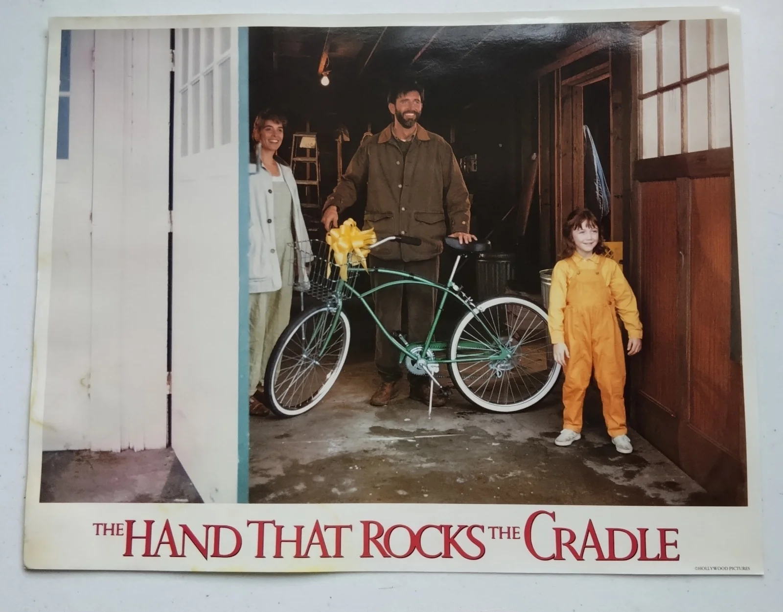 THE HAND THAT ROCKS THE CRADLE, SET OF 8 US LOBBY CARDS, 1992, изображение 2