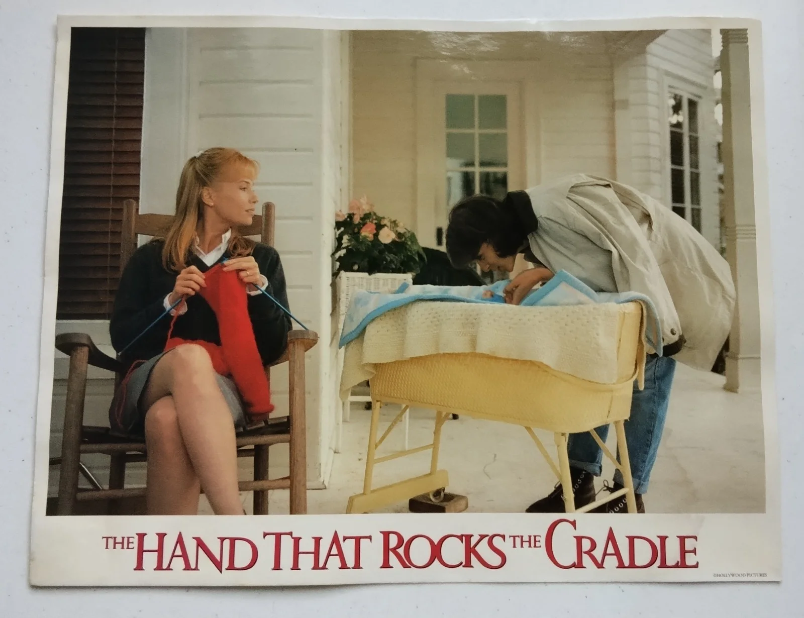THE HAND THAT ROCKS THE CRADLE, SET OF 8 US LOBBY CARDS, 1992, изображение 4