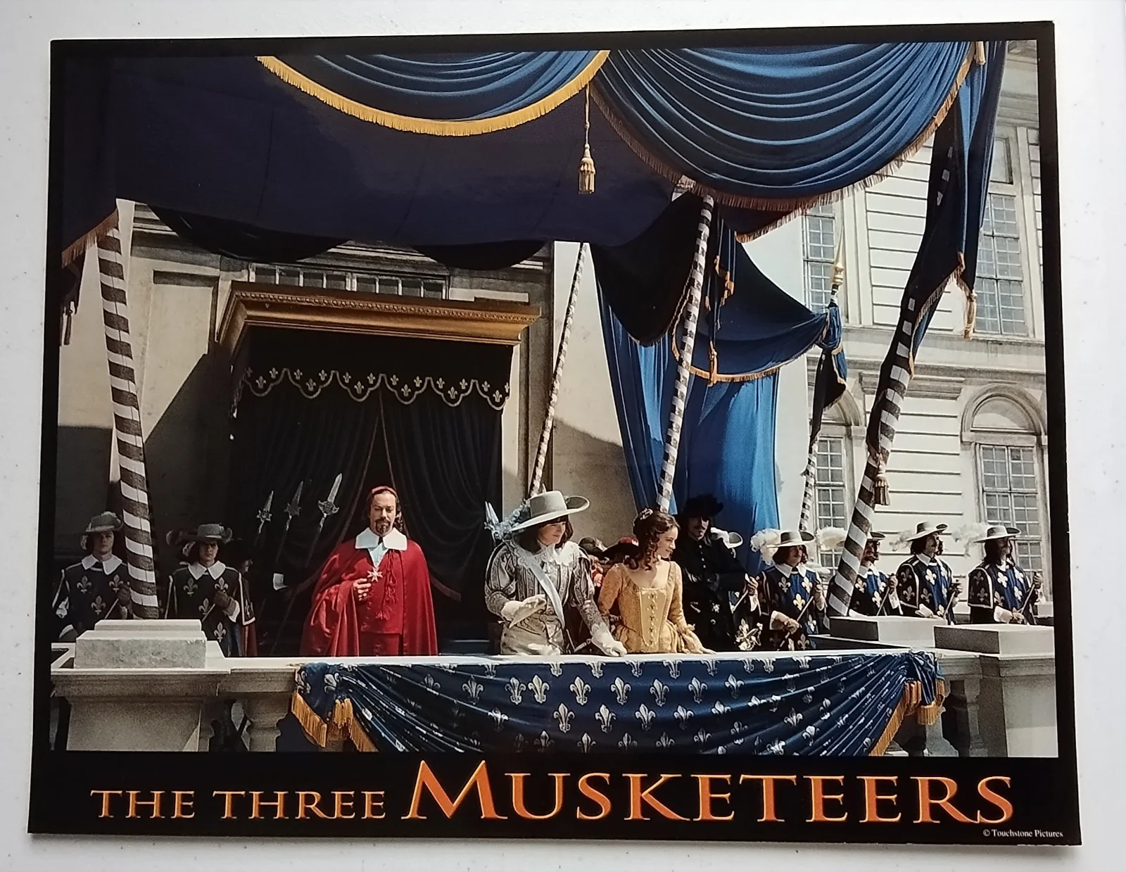 THE THREE MUSKETEERS, SET OF 8 US LOBBY CARDS, 1993, CHARLIE SHEEN., изображение 4