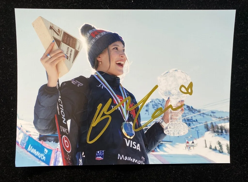 Gu Ailing Eileen Feng Gu Autographed Signed Photo Autographs Collectibles 2026, image 3