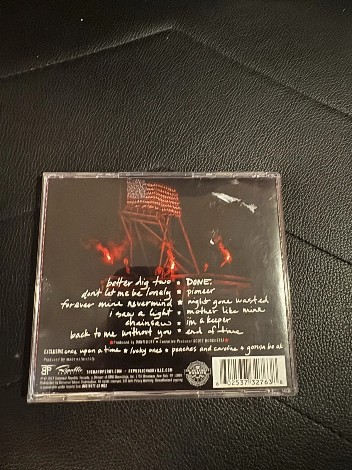 Pioneer by the Band Perry 2013 Signed Autographed CD, image 2