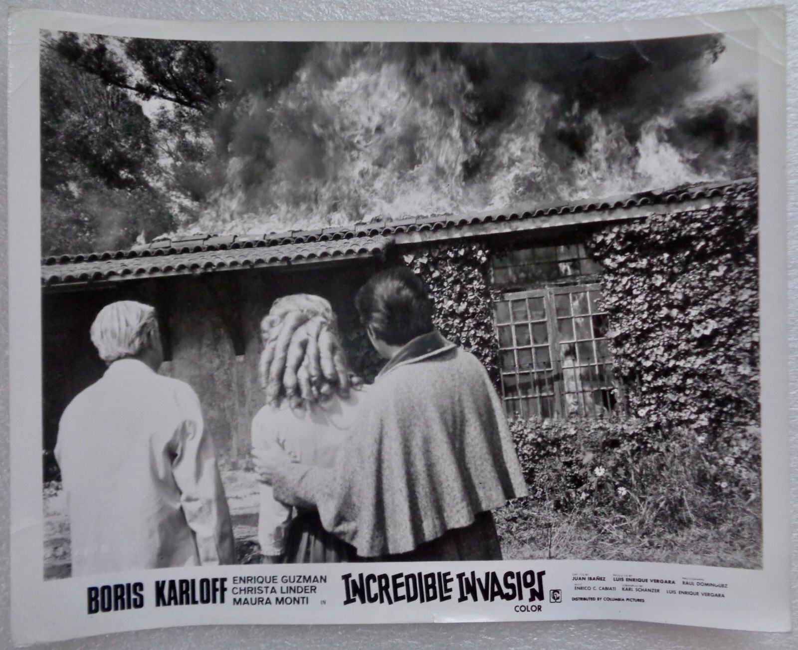 1971 INCREDIBLE INVASION Lobby Card 10x8 - Boris Karloff, Enrique Guzman - Scifi, изображение 2