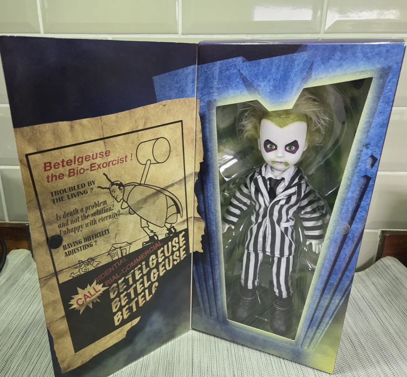 Living Dead Dolls Beetlejuice Figure 2010 Mezco Toyz 10" 25cm Boxed Rare New, изображение 3
