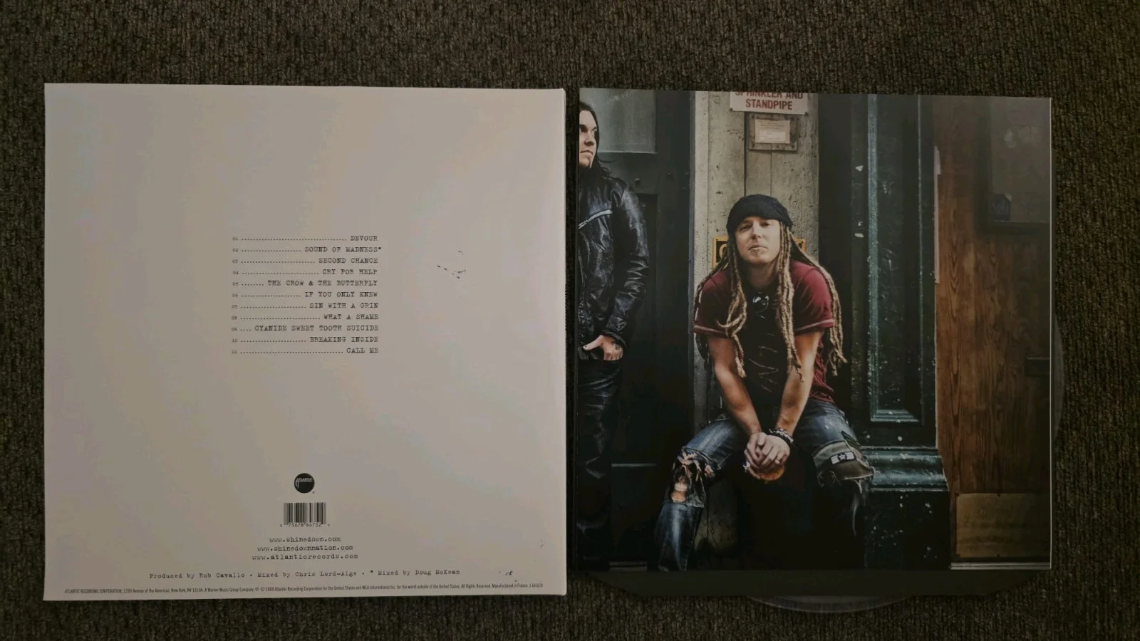 SHINEDOWN FULL BAND AUTOGRAPHED SIGNED SOUND OF MADNESS VINYL ALBUM..RARE, изображение 3