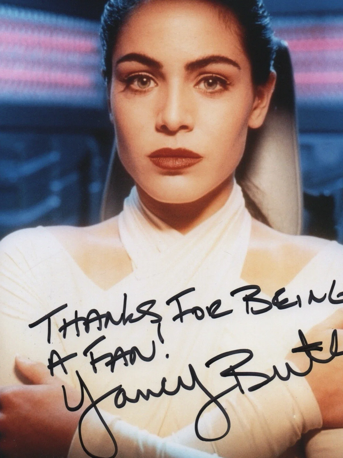 Yancy Butler — Yancy Butler signed autograph 8x10 Photo No COA Pass BAS PSA JSA Sexy Hot *INR, изображение 2