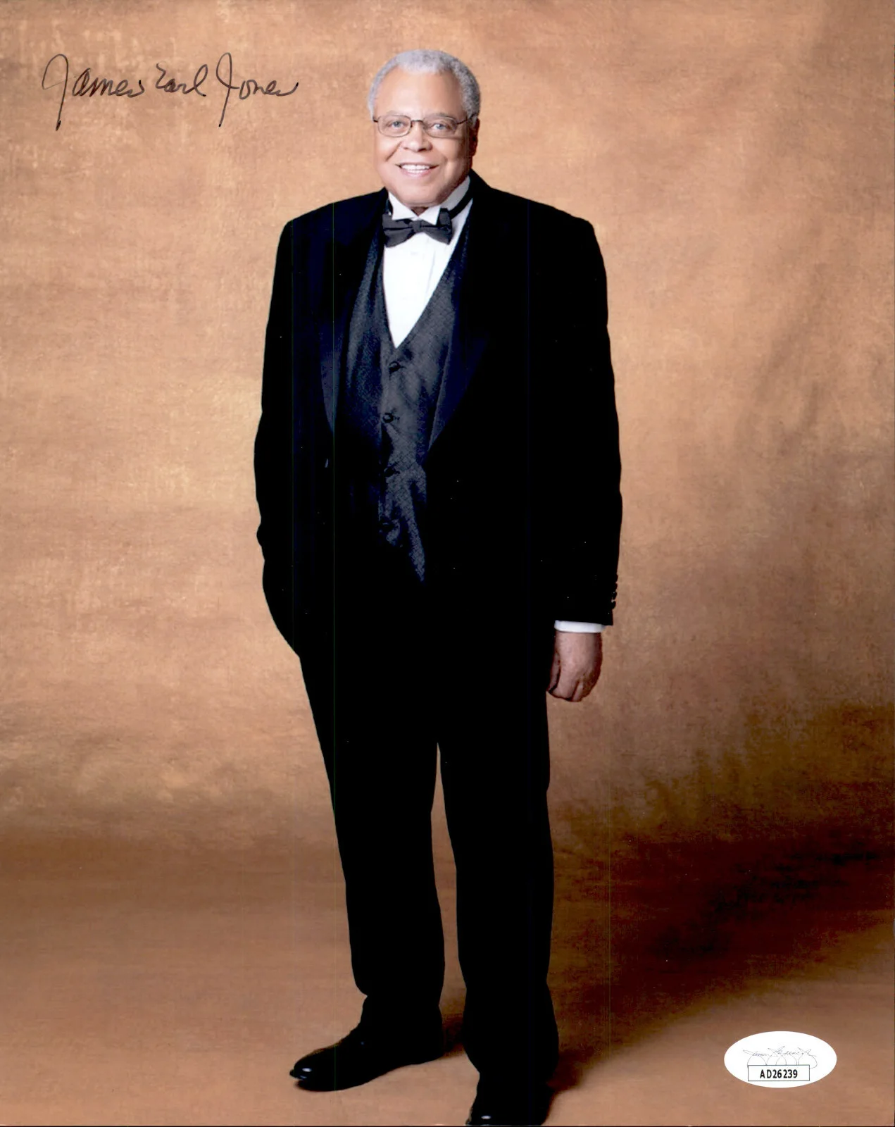 James Earl Jones — James Earl Jones Signed 8x10 Photo Star Wars Darth Vader / Lion King With JSA