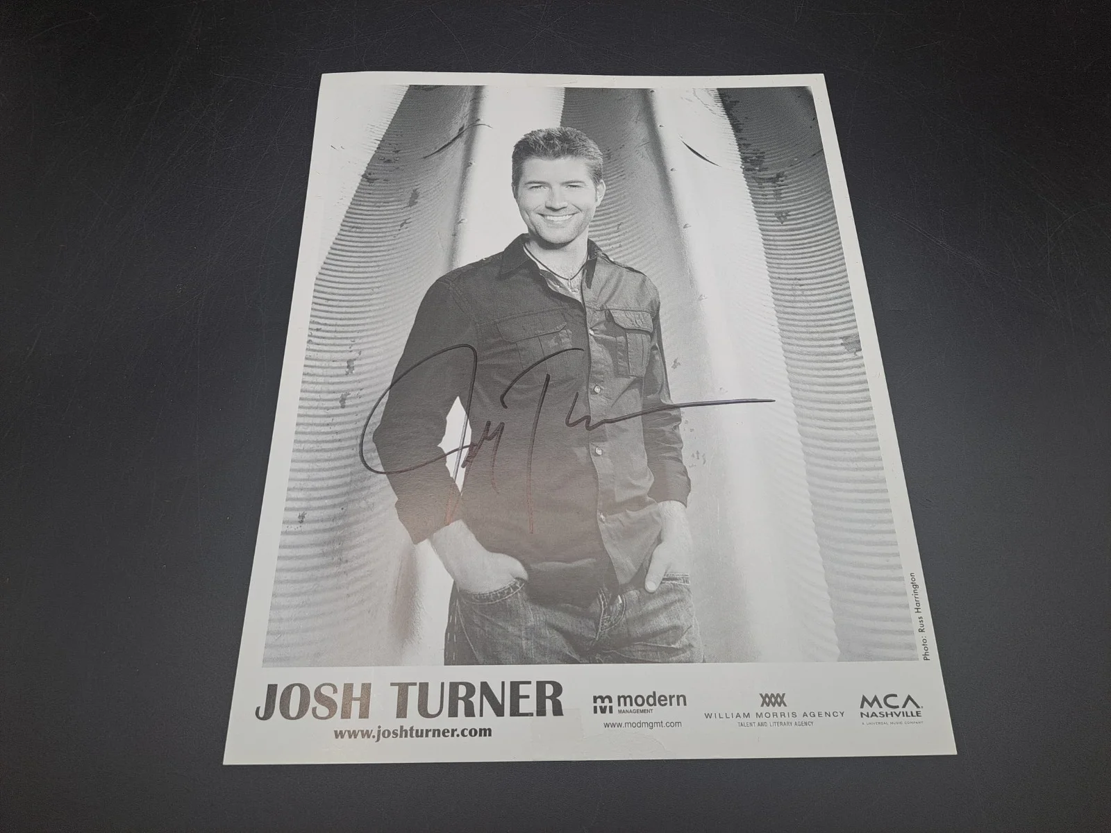 Josh Turner Signed 8x10 Photo- Opinion of Authenticity **, изображение 2