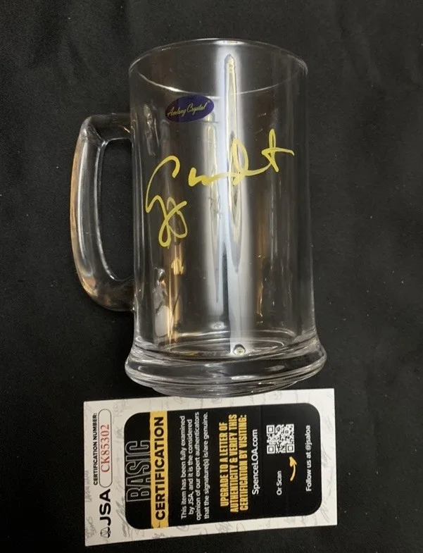 GEORGE WENDT — GEORGE WENDT signed CHEERS Glass MUG JSA, image 3