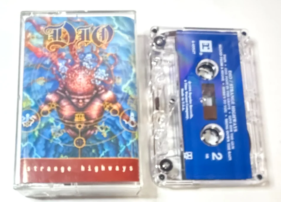 DIO metal band REAL hand SIGNED Strange Highways cassette tape Ronnie James COA, изображение 3