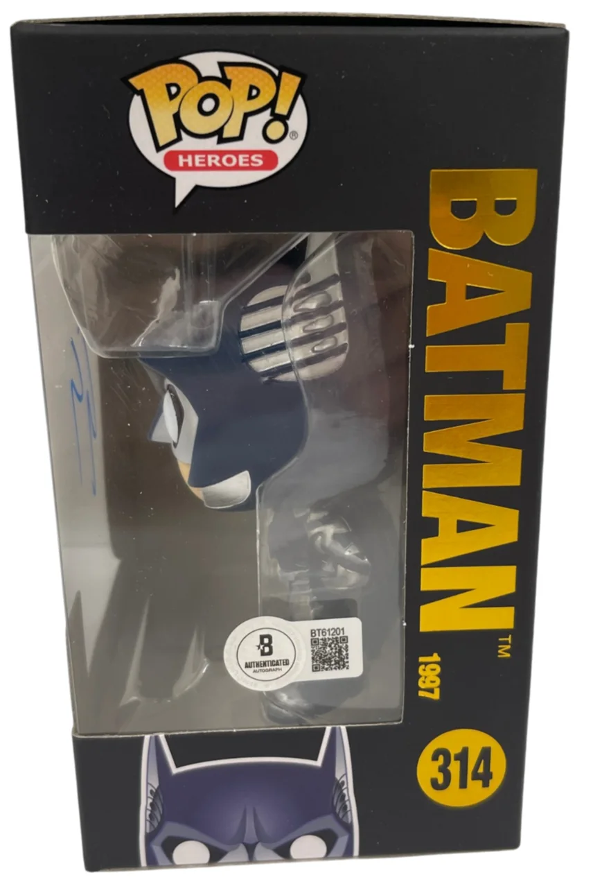 George Clooney — George Clooney Signed Batman Funko 314 Authentic Autograph Beckett, изображение 2