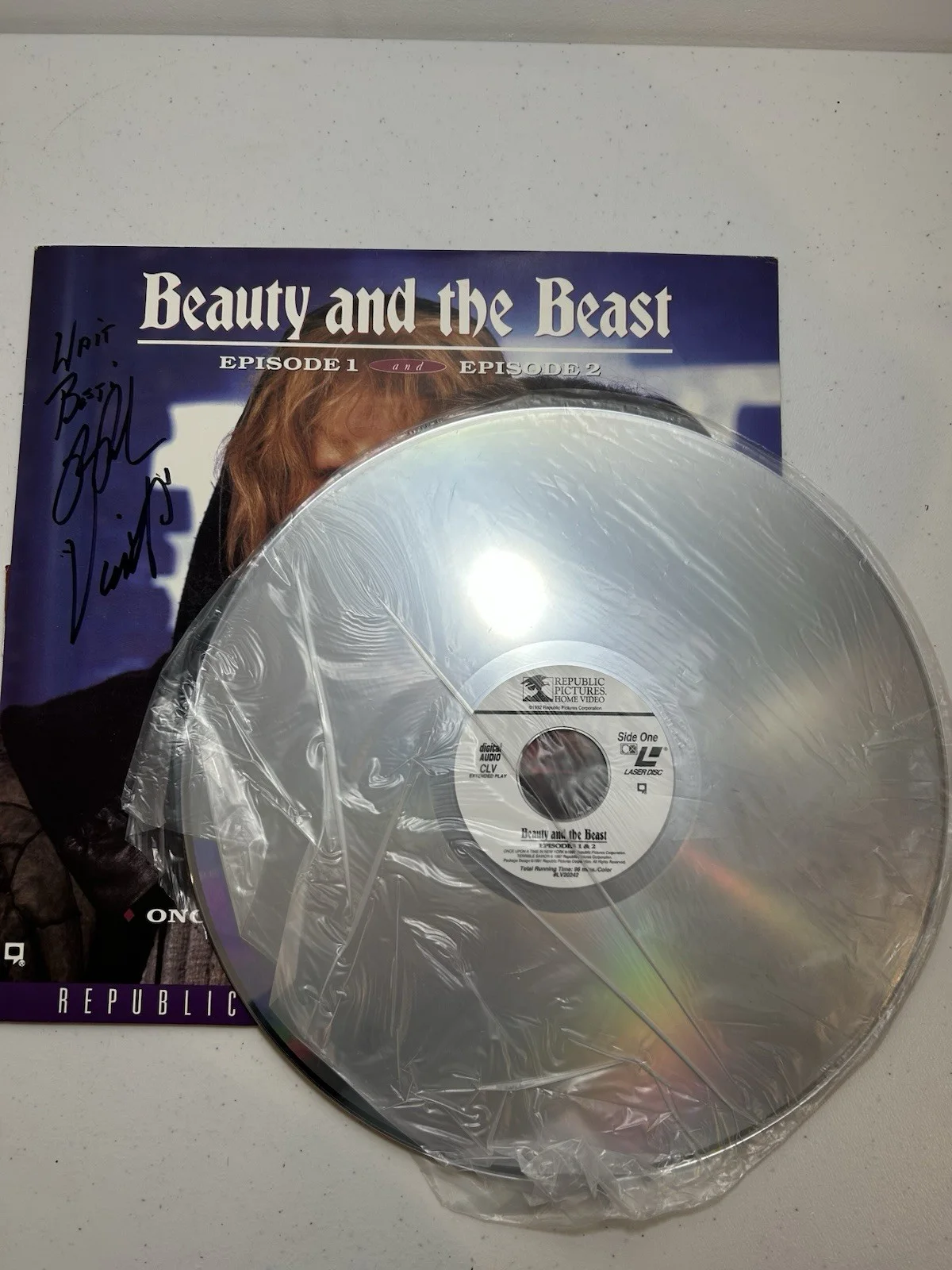 Ron Perlman — Signed Ron Perlman Beauty and The Beast LaserDisc In Person Signature Autograph, изображение 4