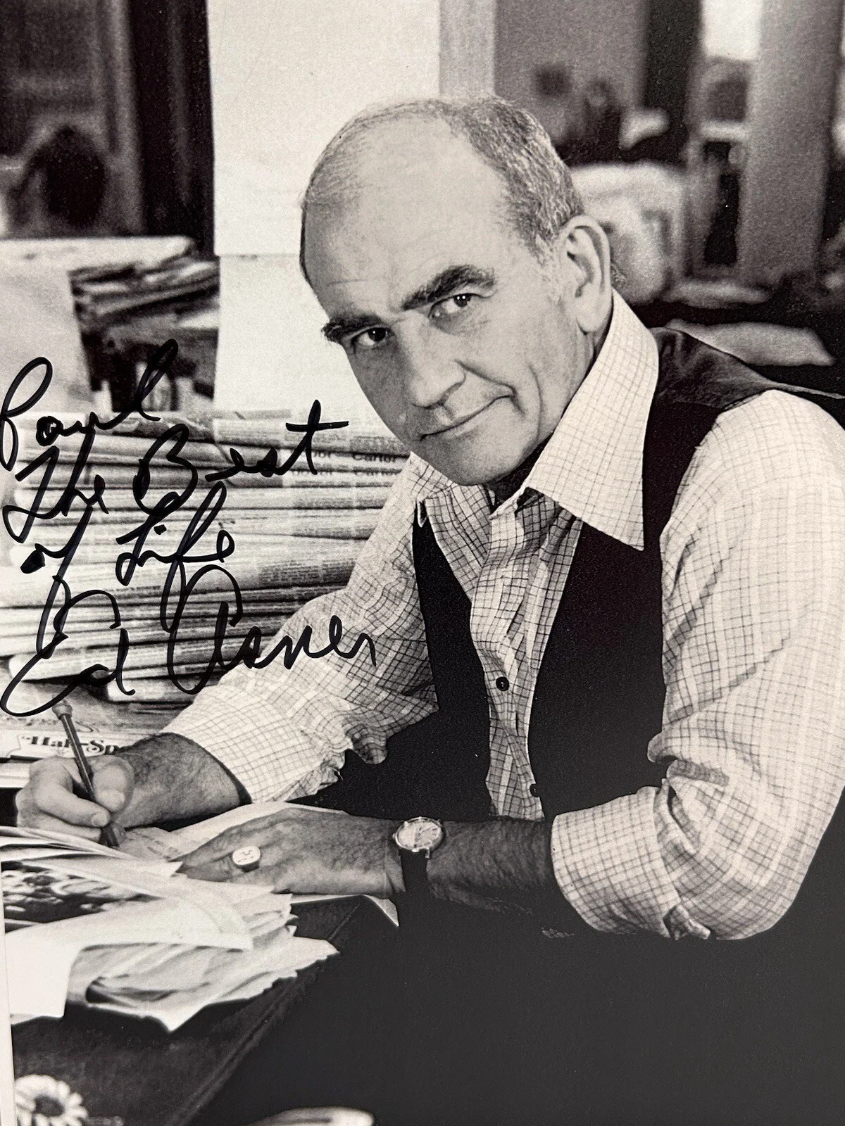 Ed Asner — Ed Asner Actor 8x10 Signed B/W Picture Index Card Traced Hand Set Of 3, image 2