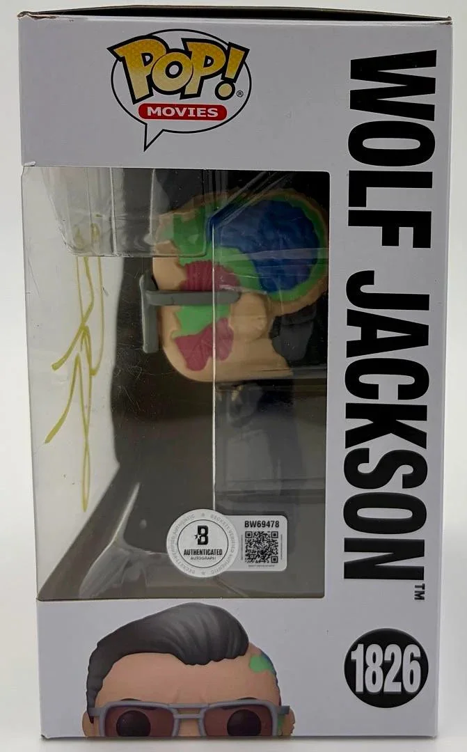 Willem Dafoe — Willem Dafoe Signed "Wolf Jackson" Funko Pop #1826 (Beetlejuice) - Beckett COA, изображение 3