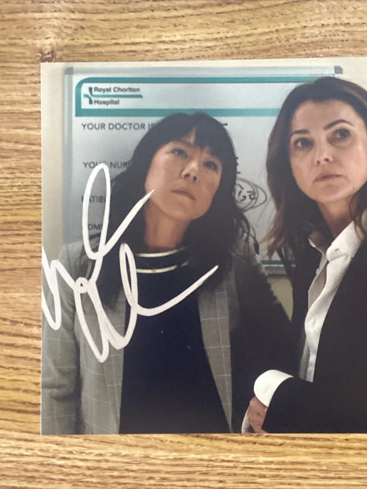 Keri Russell, Ali Ahn — Keri Russell & Ali Ahn Autographed 8x10 The Diplomat Photo Kate Wyler Eidra Park, изображение 2