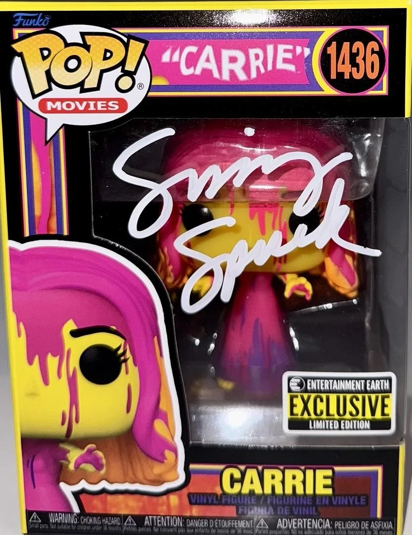 Sissy Spacek — Sissy Spacek Signed Limited Edition Funko #1436 "Carrie"-OC Celebrity Marketing, изображение 2