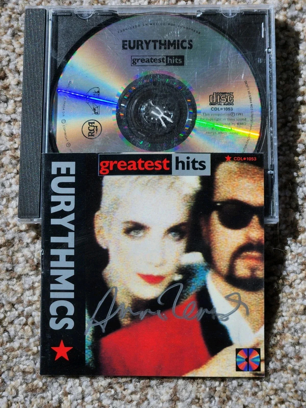 Signed EURYTHMICS Greatest Hits CD Autographed Music Original Annie Lennox, image 2