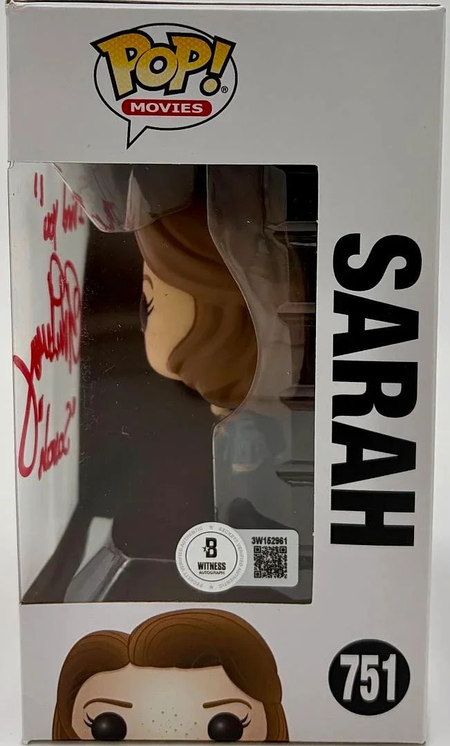 Robin Tunney — Robin Tunney signed "Sarah" Funko w/quote (The Craft) - **RARE** - Beckett COA, изображение 3