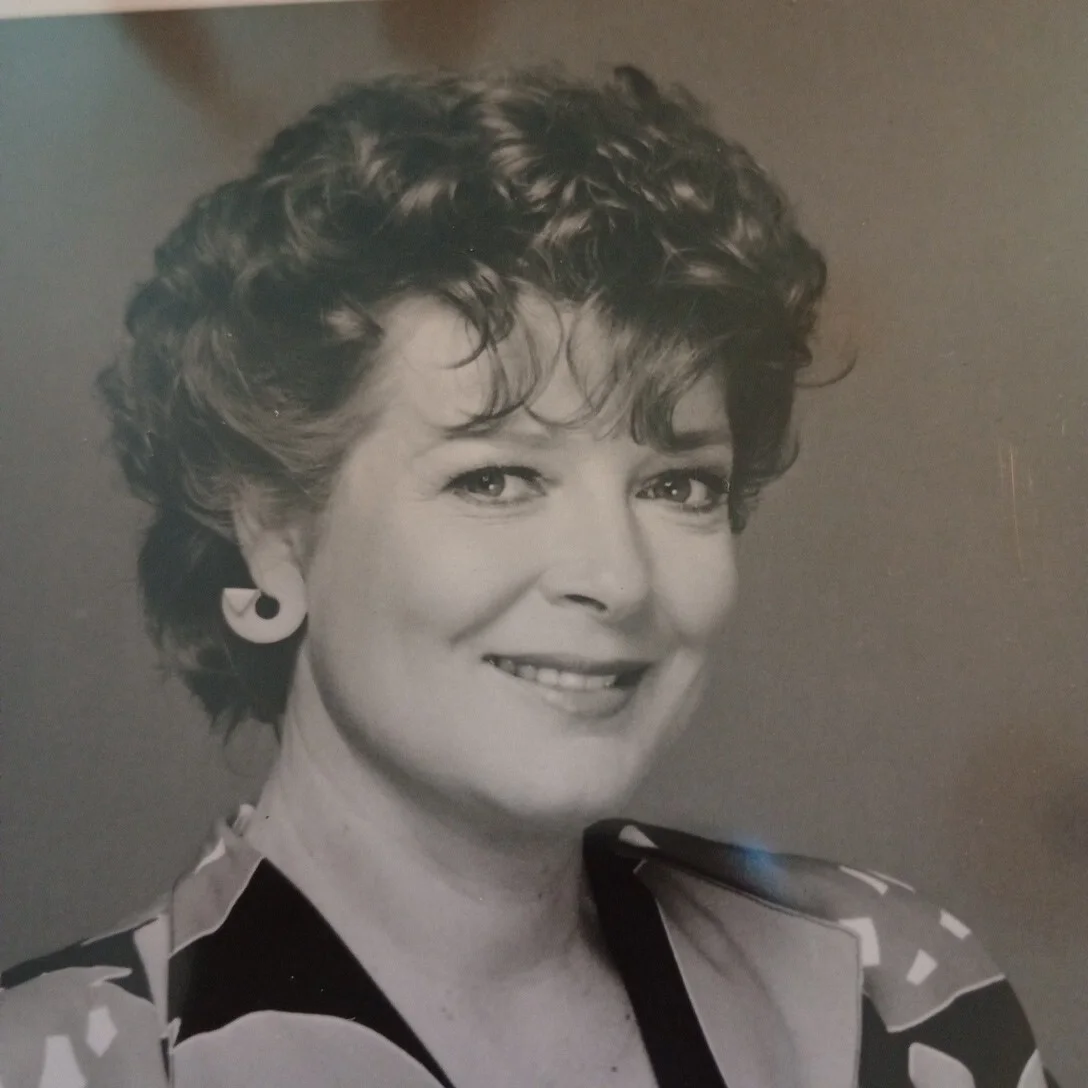 Anita Gillette — Anita Gillette - Signed 8x10 B&W Photo - Beautiful Star Of Stage & Screen, изображение 5