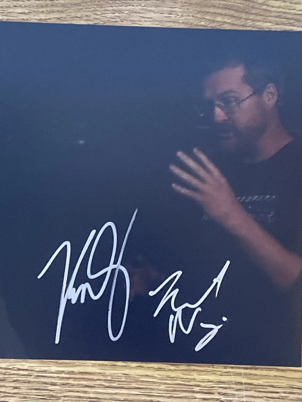 Kumail Nanjiani, Kurt Braunohler — Kumail Nanjiani & Kurt Braunohler Autographed 8x10 Photo The Big Sick, изображение 2