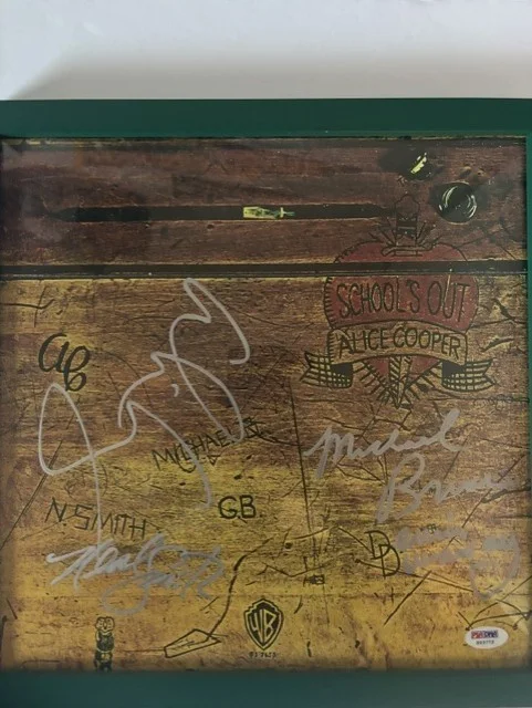 Autographed Alice Cooper School's Out Vinyl Record Framed w/ PSA Authenticity, image 2