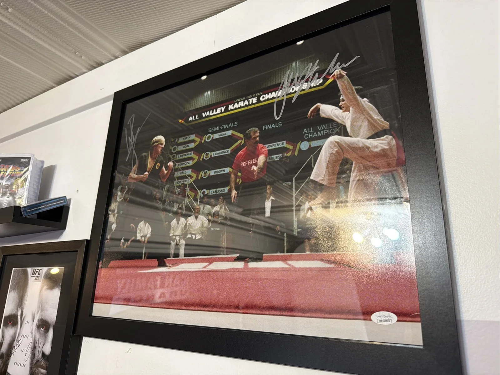 Ralph Macchio, William Zabka — Autographed Karate Kid 16x20 Ralph Macchio and William Zabka JSA Certified, изображение 2