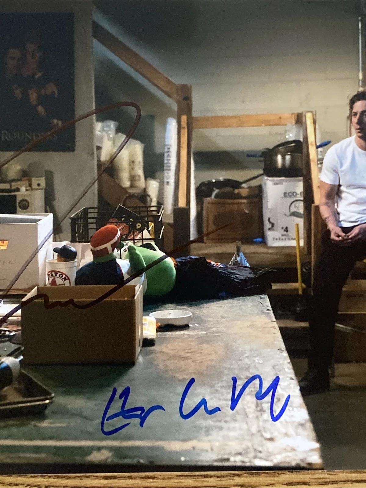 Jeremy Allen White, Ebon Moss Bachrach — Jeremy Allen White & Ebon Moss Bachrach Autographed 8x10 Photo The Bear, изображение 3