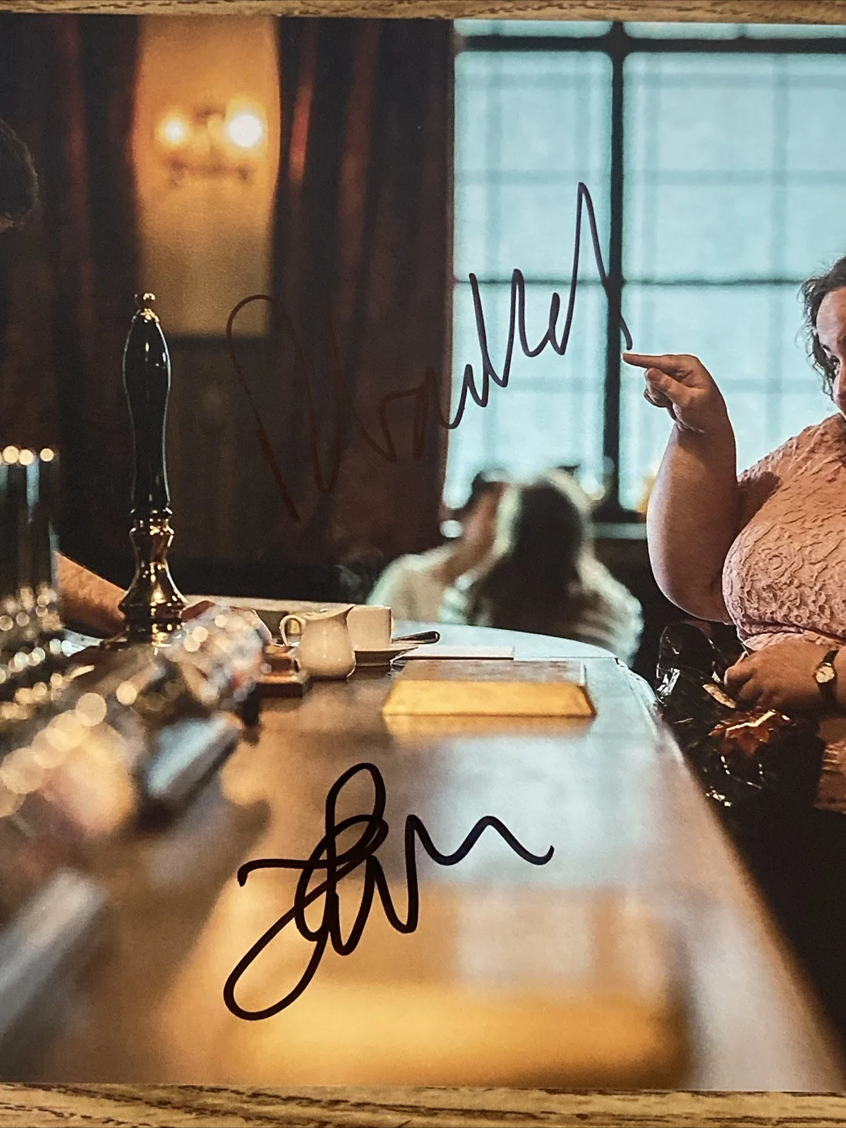 Richard Gadd, Jessica Gunnings — Richard Gadd & Jessica Gunning Autographed 8x10 Photo Baby Reindeer, изображение 2