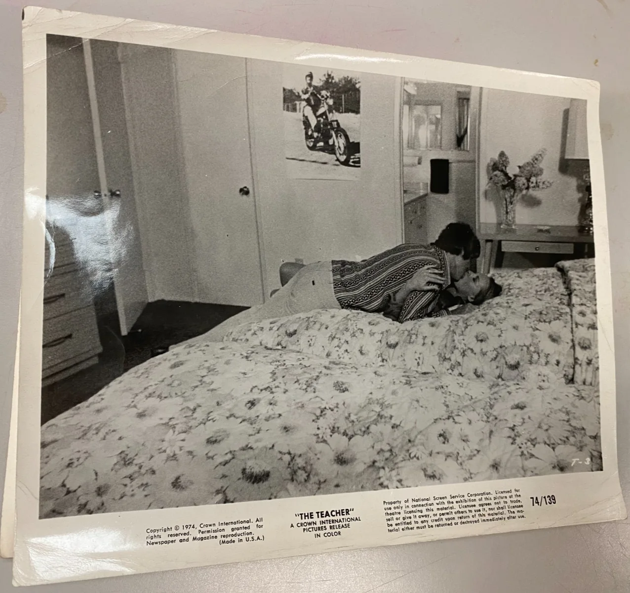 THE TEACHER 1974 2 lobby cards 20 x 25 cm movie photos, изображение 3