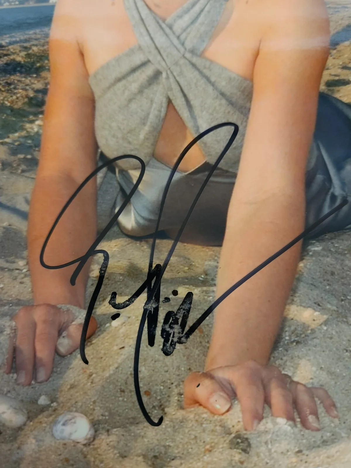 Elisabeth Rohm Signed Autographed 8x10" Photograph AW COA Law & Order Sexy..., изображение 2