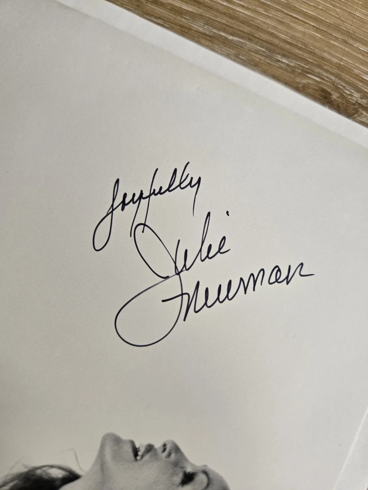 Julie Newmar Autographed Signed 8x10" Photograph Actress Sexy Portrait, изображение 3