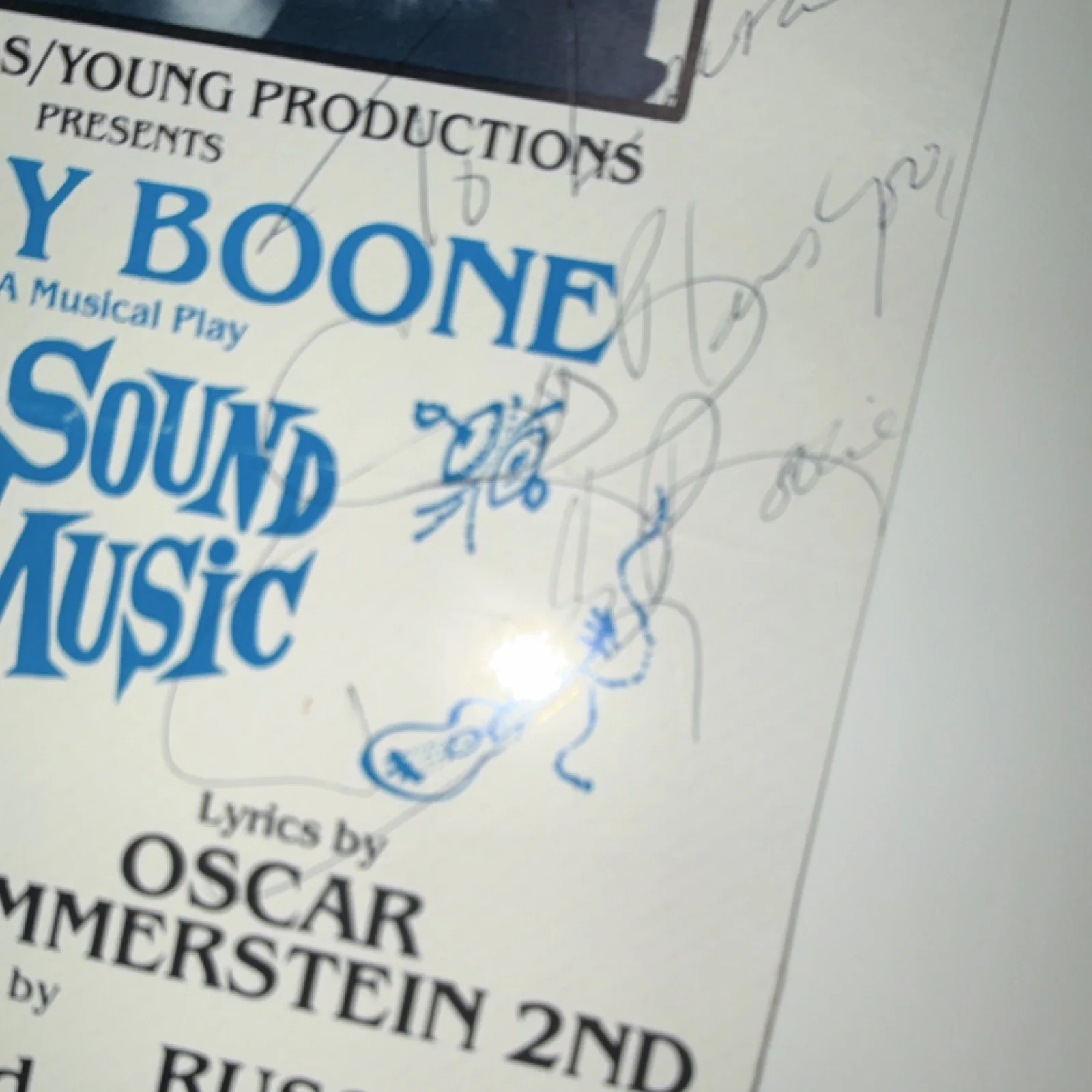 Debby Boone — Debby Boone Autographed Original The Sound of Music Theater Poster, изображение 3