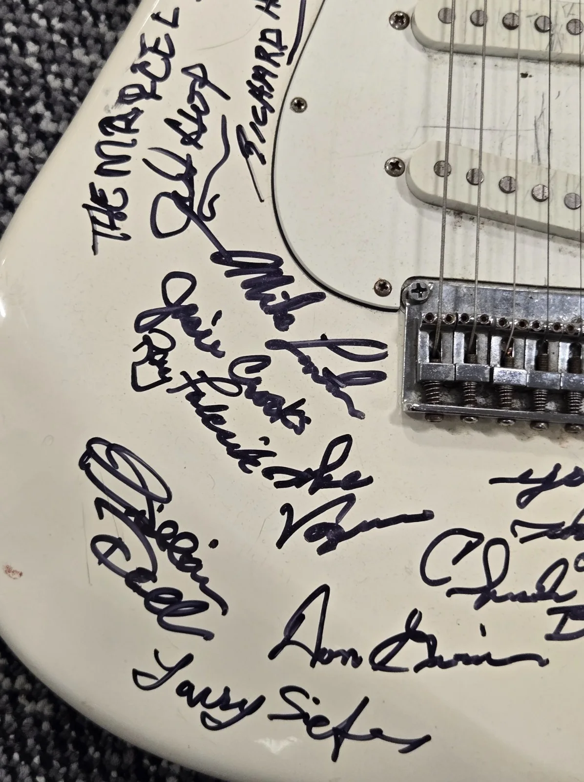 Pittsburgh Oldies All Stars Signed Full Size Electric Guitar In Person 2023, изображение 3