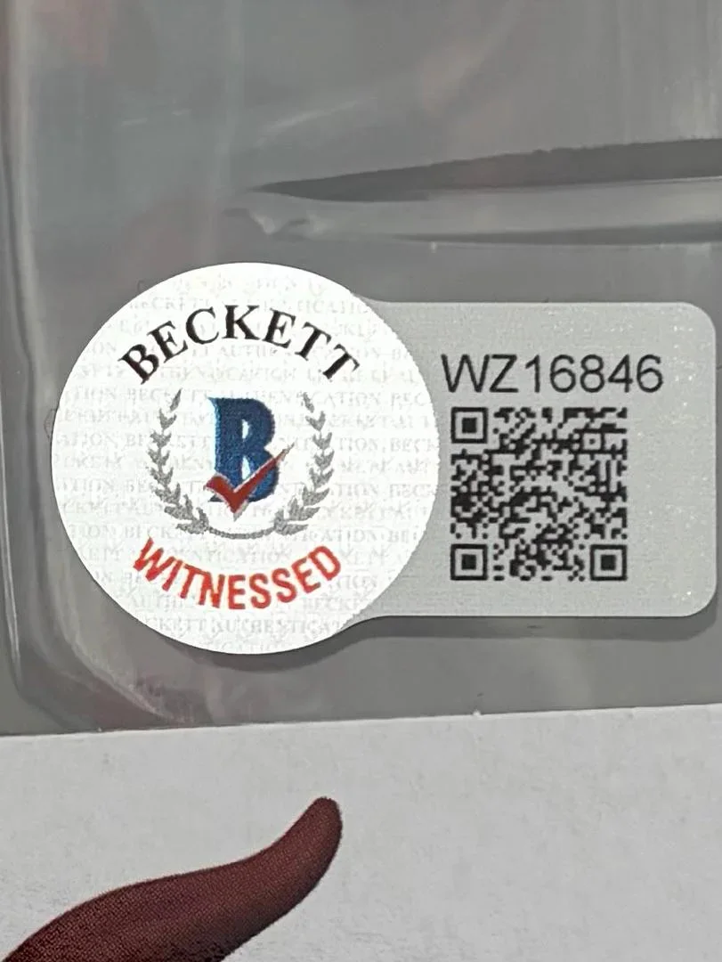 Elizabeth Olsen — Elizabeth Olsen signed "Zombie Scarlett Witch" Funko #943 (Marvel) - Beckett COA, изображение 4
