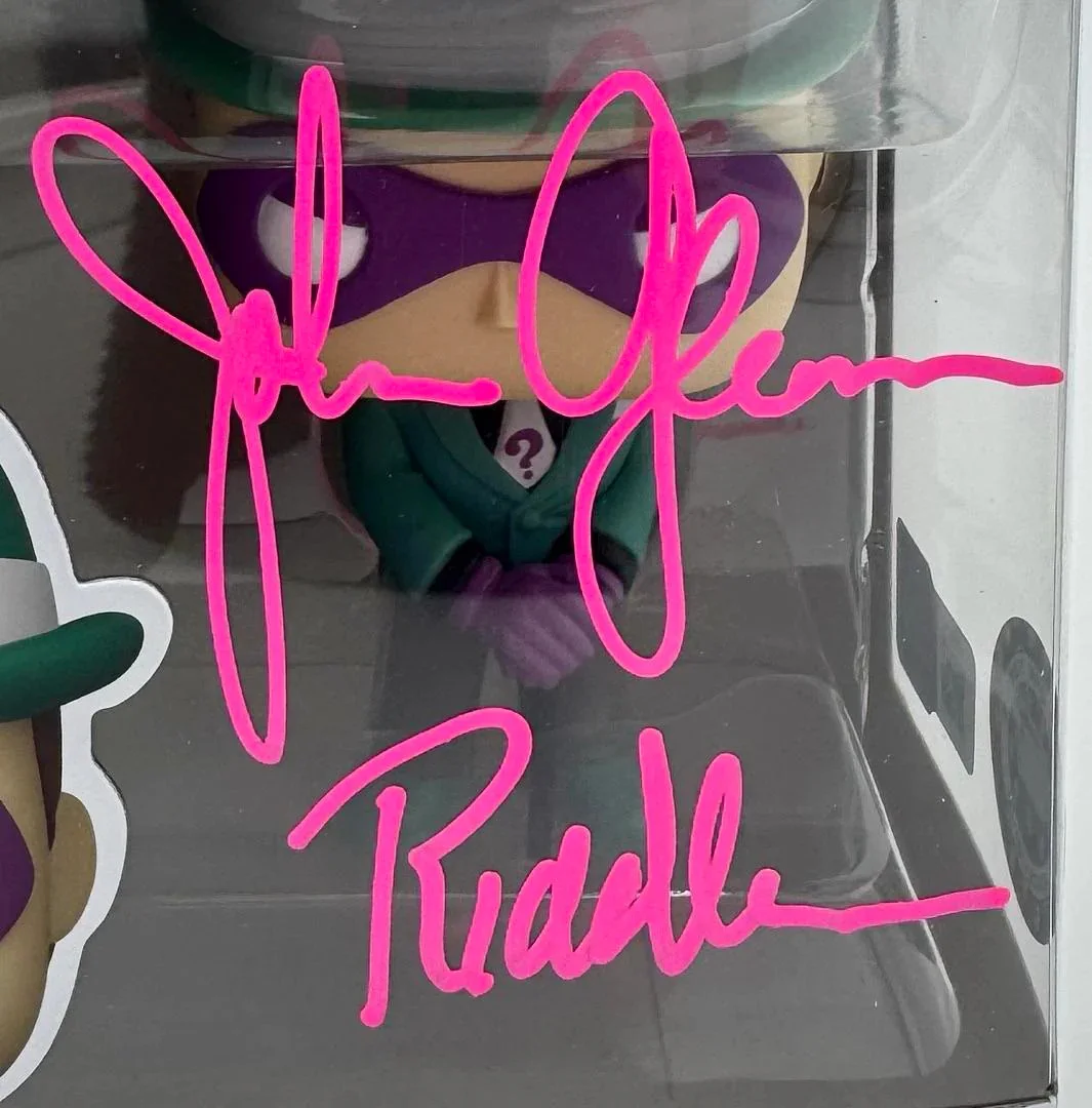 John Glvoer — John Glover signed Funko #548 "The Riddler" - OC Celebrity Marketing, изображение 2