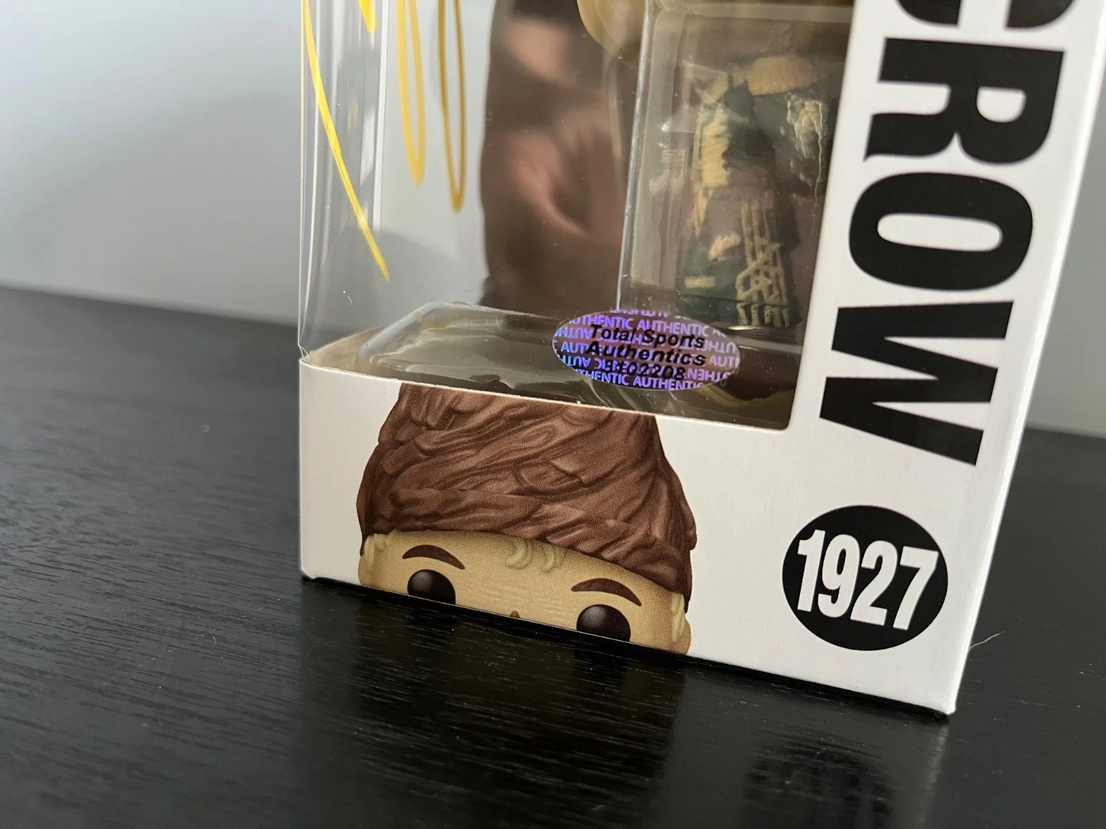 Jonathan Bailey — Jonathan Bailey Hand Signed SCARECROW Funko Pop #1927 WICKED FOR GOOD COA, изображение 3