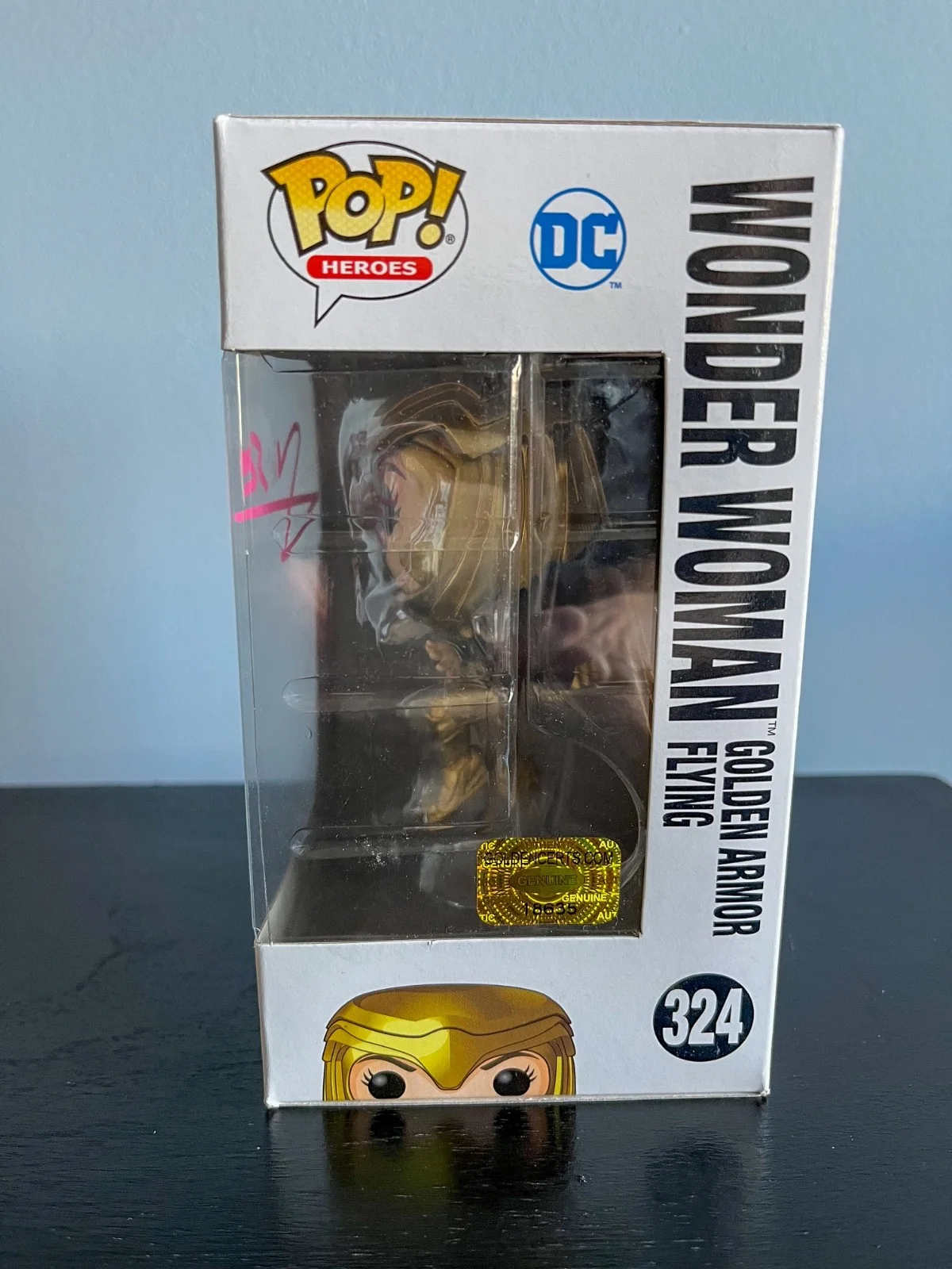 Gal Gadot — Gal Gadot Signed WONDER WOMAN Funko Pop! #324 AUTHENTICATED & CASE - VAULTED!, image 5