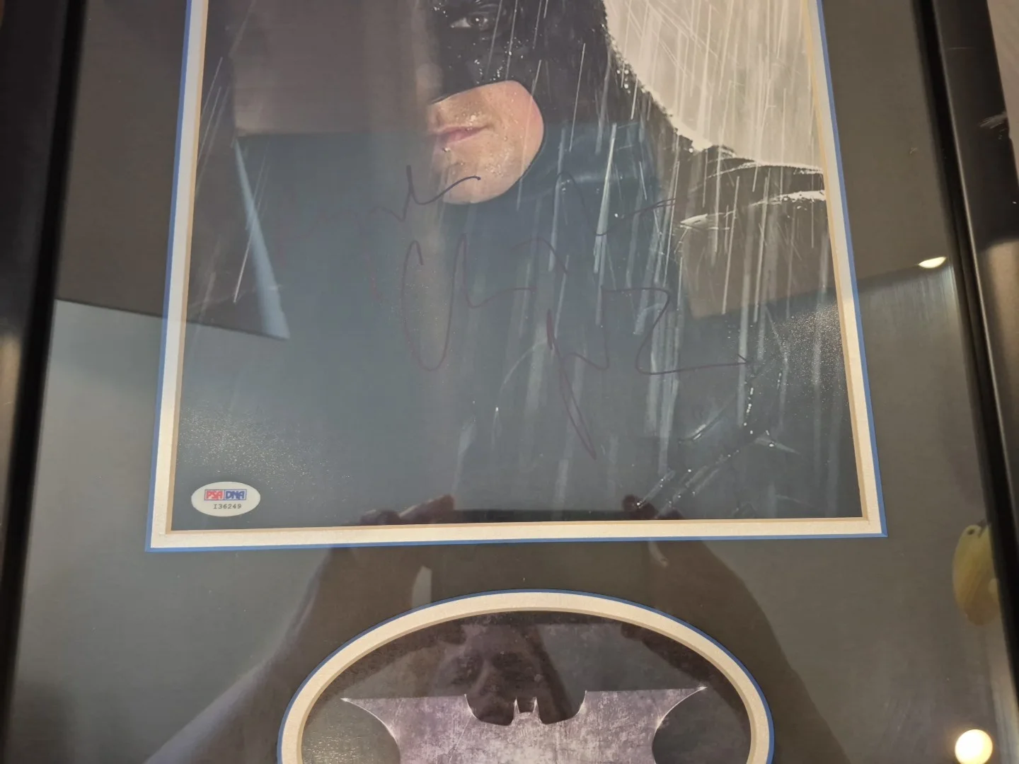 Christian Bale — *BATMAN THE DARK KNIGHT* Christian Bale Signed Photo PSA/DNA Framed Matted, изображение 5
