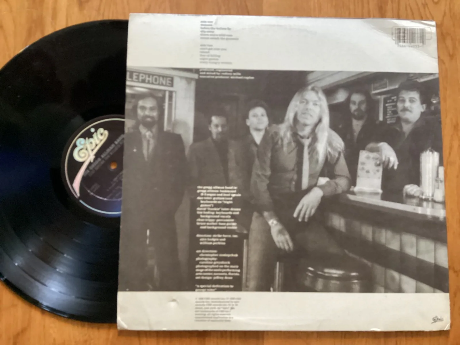 GREGG ALLMAN AUTOGRAPHED SELF TITLED SOLO DEMON NOT BROTHERS 1988 RECORD + PICS, image 5